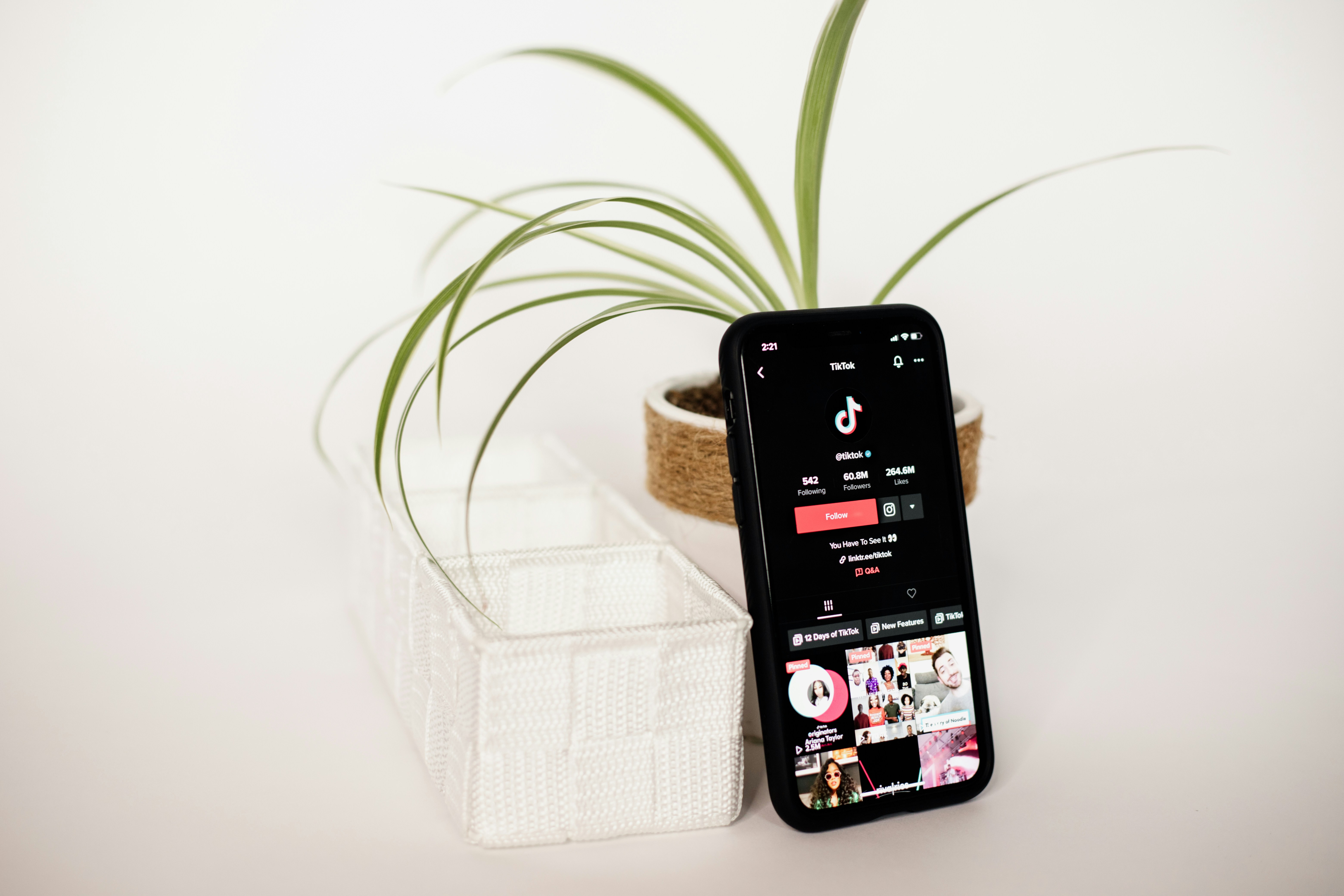 How Much Does TikTok Pay Per View in 2026: A Creator's Guide