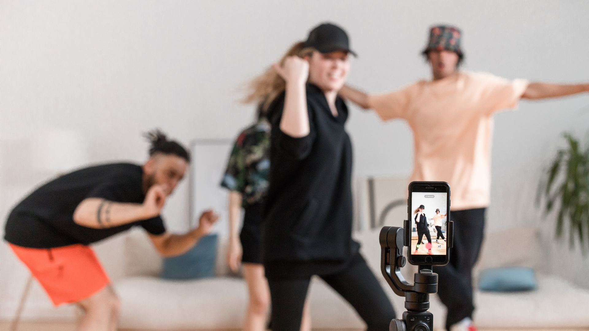 TikTok Aspect Ratio Explained: 9:16 Specs for 2026